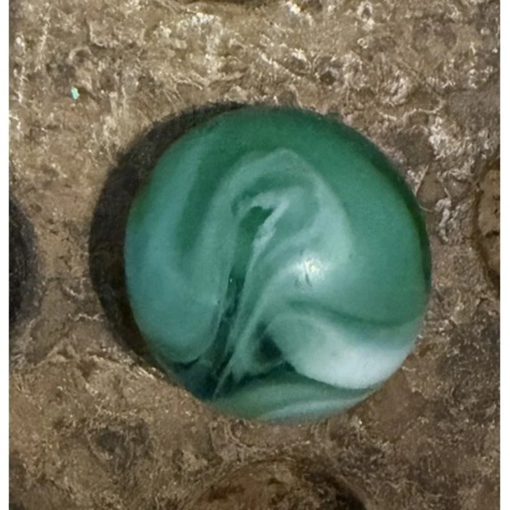 Vintage Akro Agate Green White Prize Name Corkscrew Marble 0.65